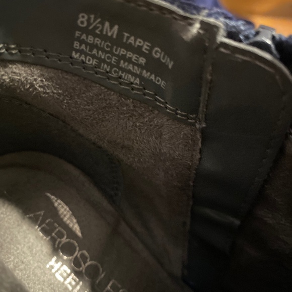 Aerosoles Heelrest Navy Faux Suede Heeled Ankle Bootie Size 8.6 - Picture 5 of 7